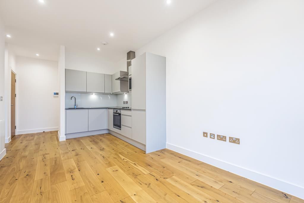 Property photo 1 of 10 Kitchen/Living Room