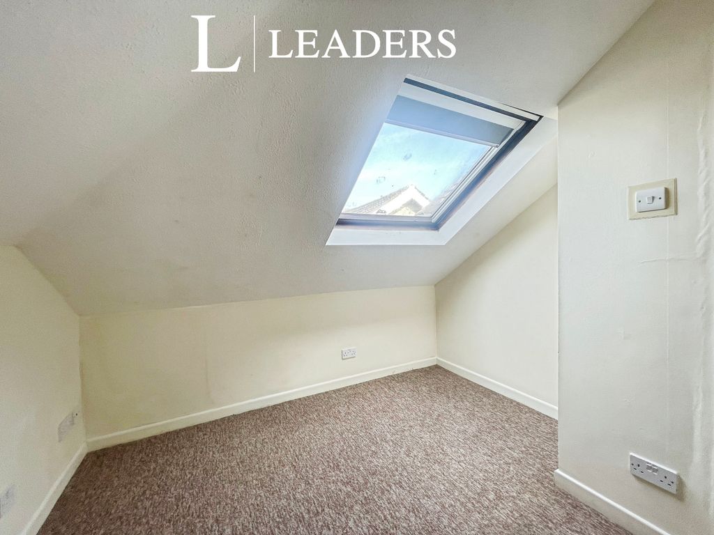 Property photo 2 of 7 B4A2456c--442F-8Dca-