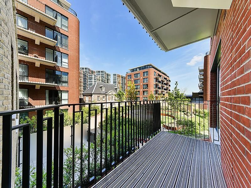 Property photo 3 of 15 Balcony