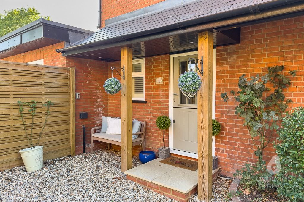 Property photo 3 of 36 4608794