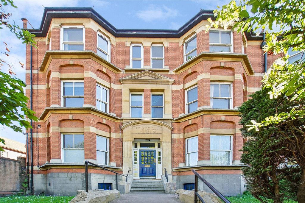 Property photo 3 of 13 Picture No. 15