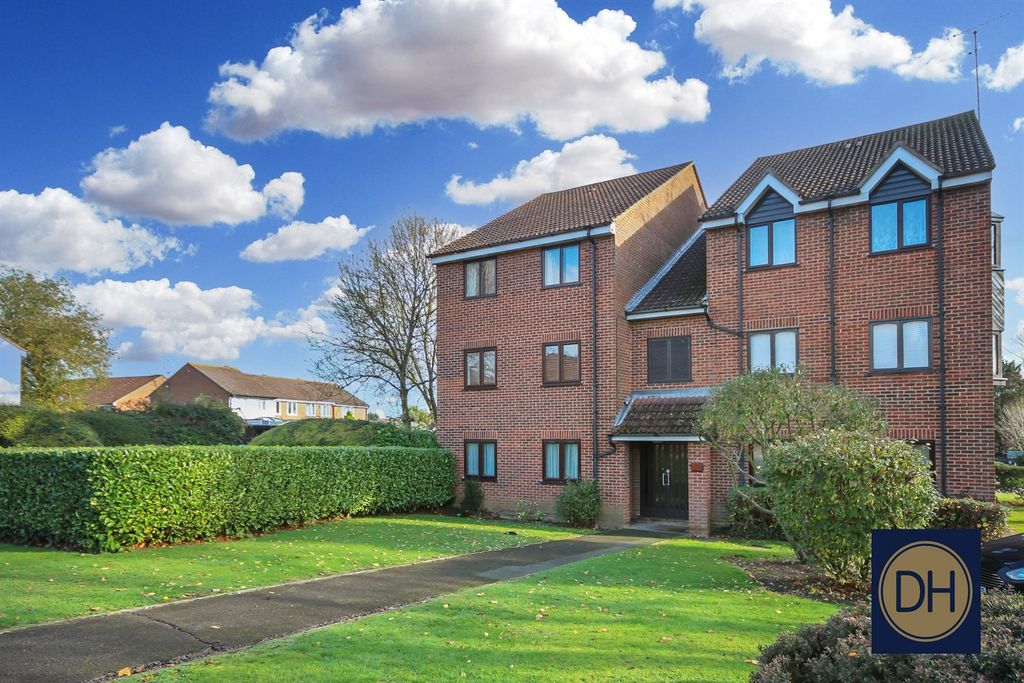 Property photo 1 of 6 Wellington Road