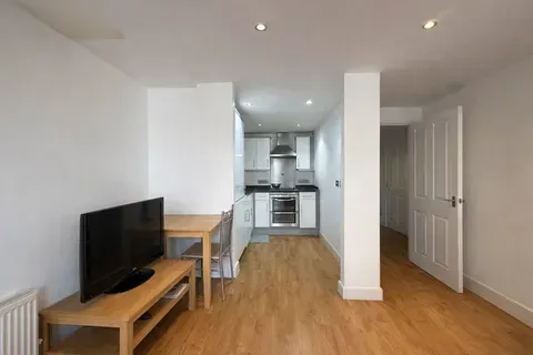Property photo 3 of 10