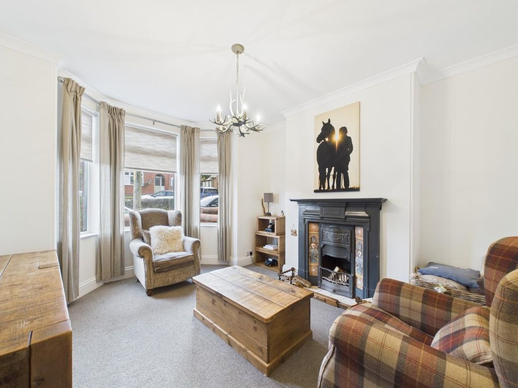 Property photo 3 of 46 Sitting Room