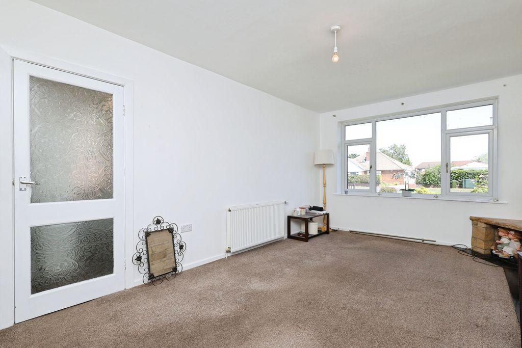 Property photo 2 of 15 Living Room