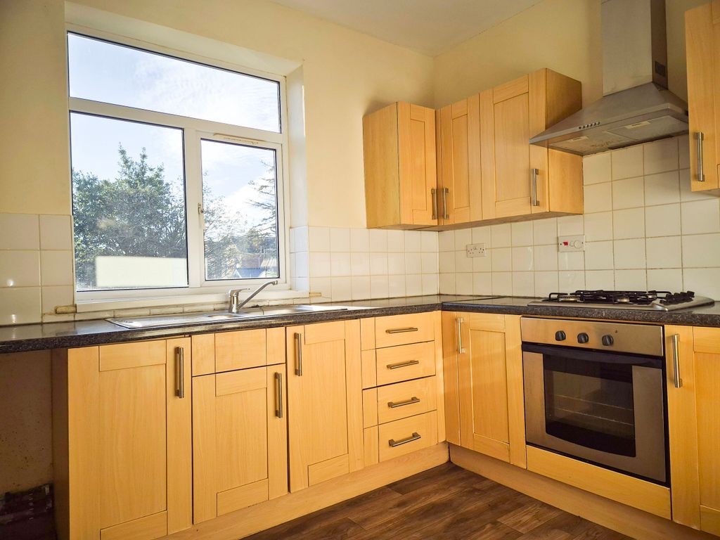 Property photo 2 of 15 10