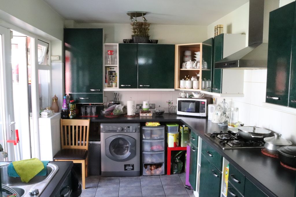 Property photo 3 of 10