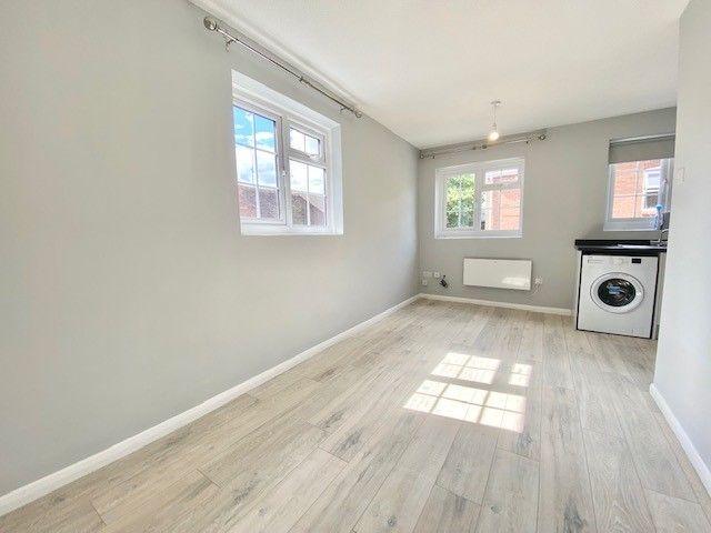 Property photo 2 of 10 Living Room
