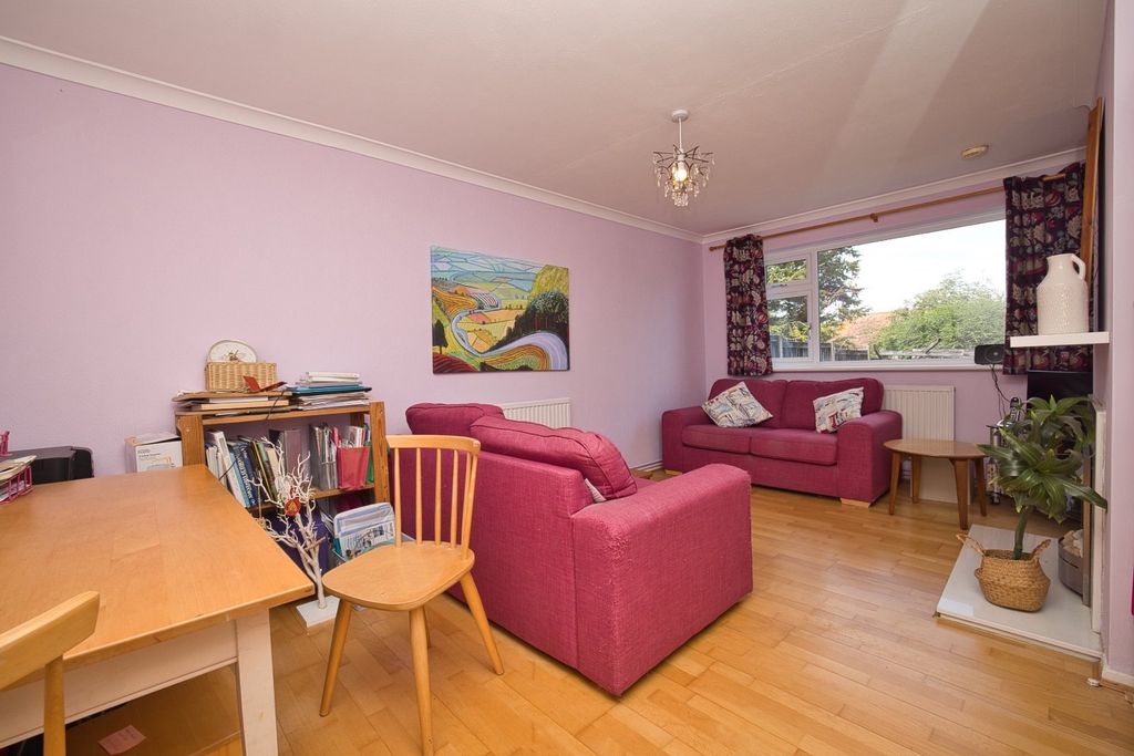 Property photo 2 of 11 Picture 2