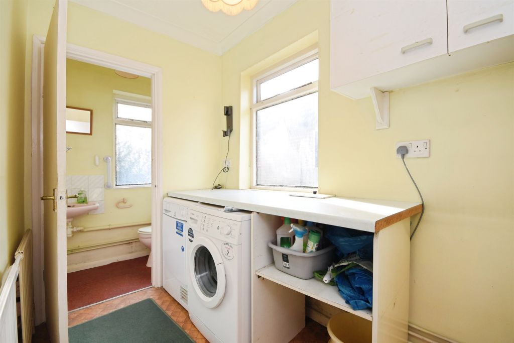 Property photo 3 of 16