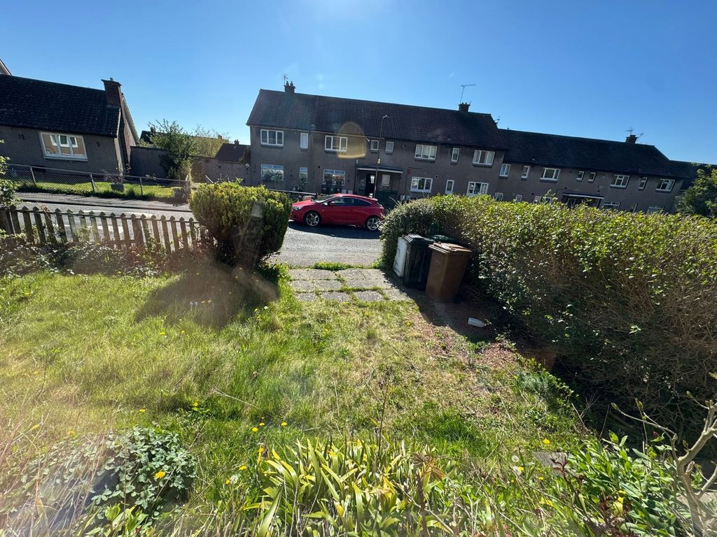 Property photo 3 of 12