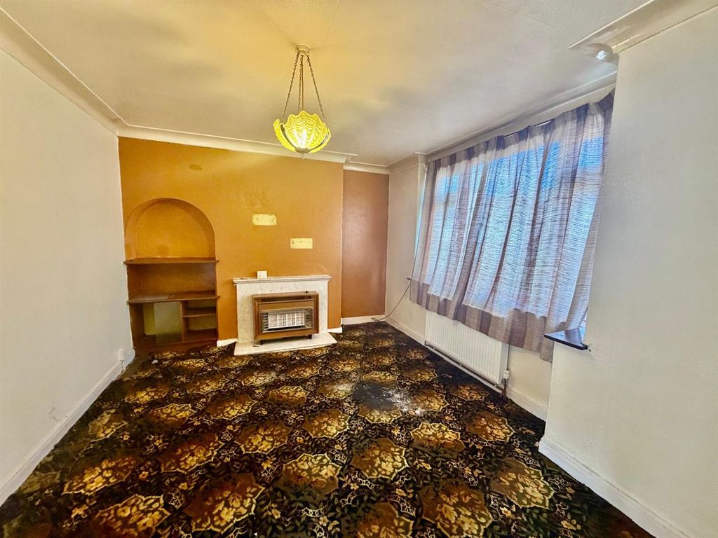 Property photo 2 of 15 Living Room: