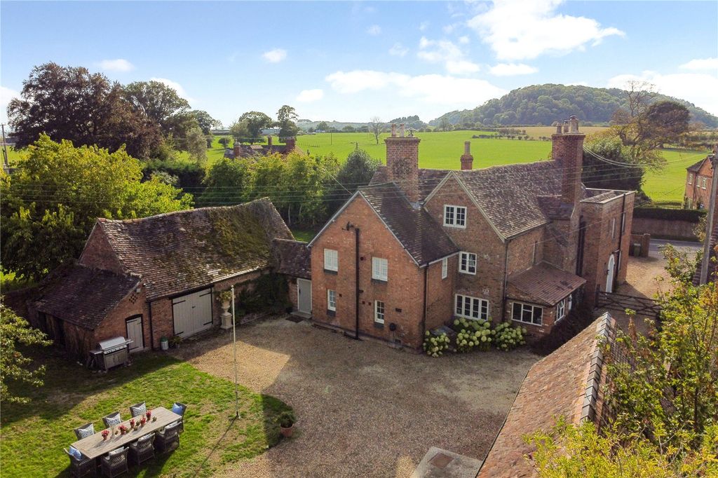 Property photo 2 of 30 Rear Aspect