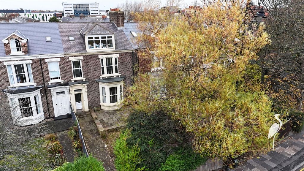 Property photo 1 of 26