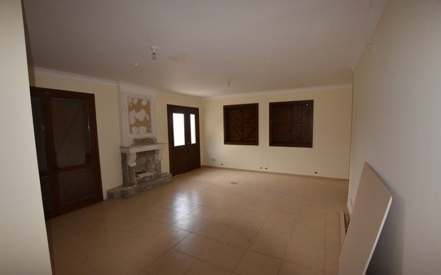 Property photo 2 of 4