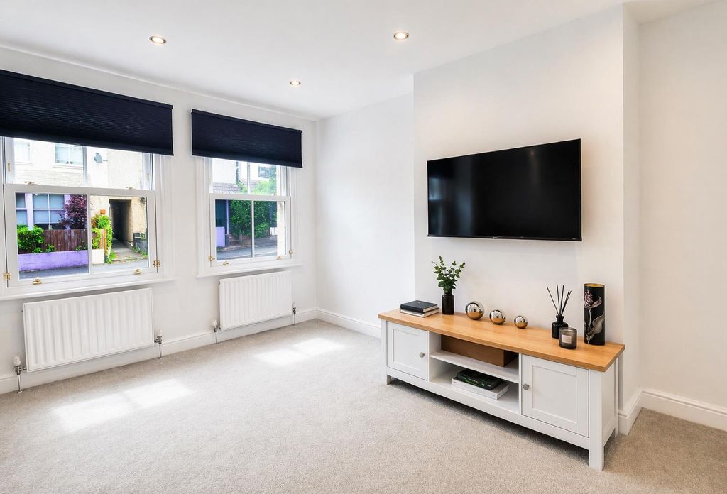 Property photo 3 of 10 5.Png