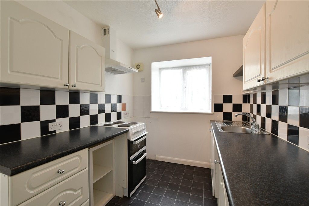 Property photo 1 of 12 Kitchen