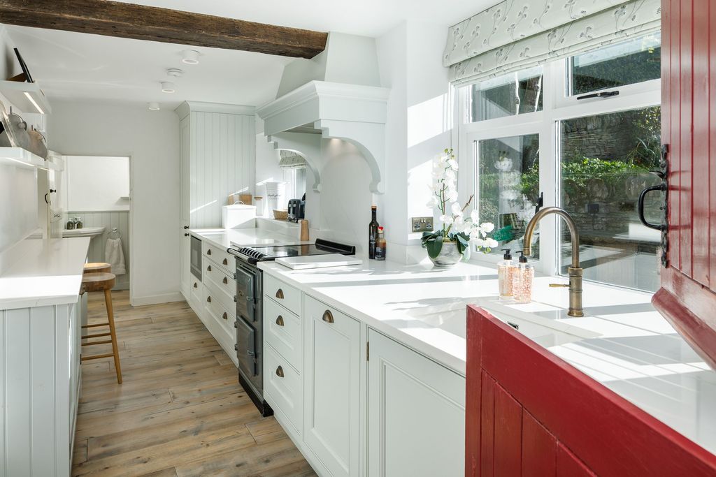 Property photo 3 of 16