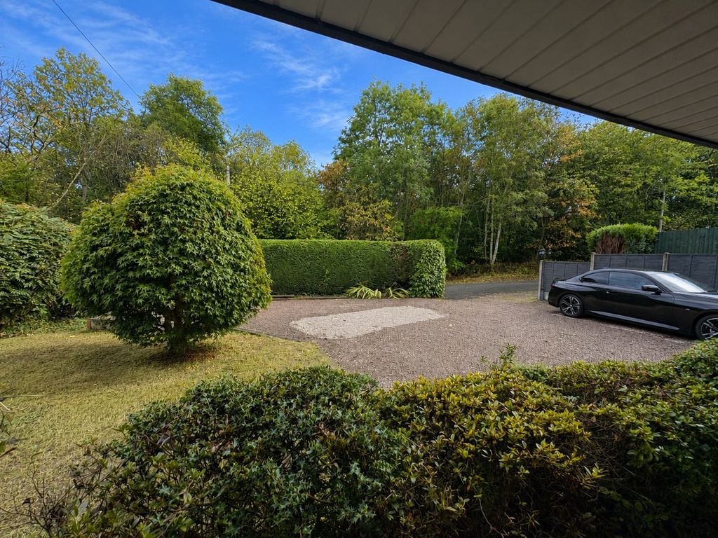 Property photo 2 of 37