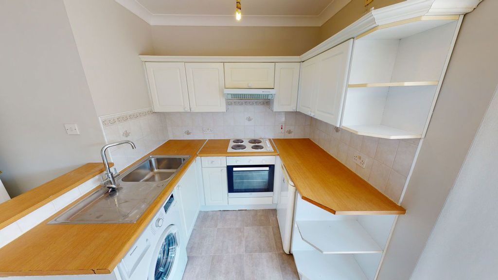 Property photo 2 of 5