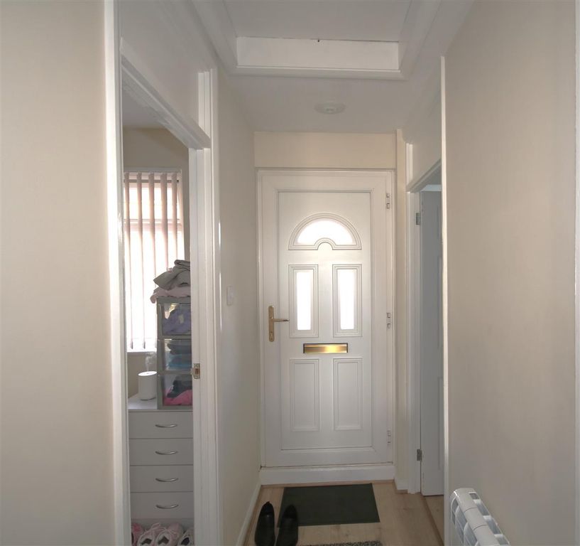 Property photo 3 of 11 Hall.Jpg