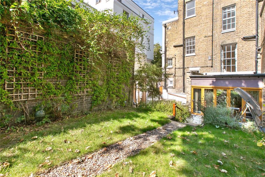 Property photo 3 of 16