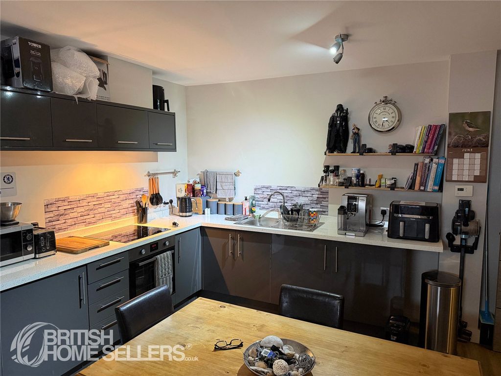 Property photo 2 of 11 Picture No. 04