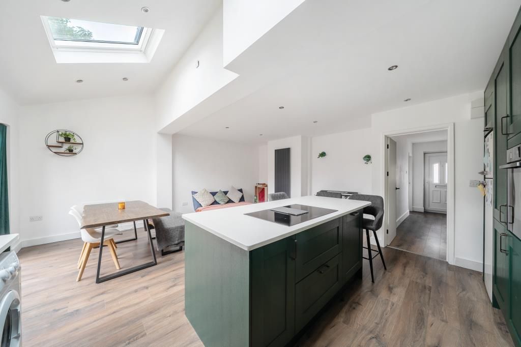 Property photo 2 of 20 Kitchen