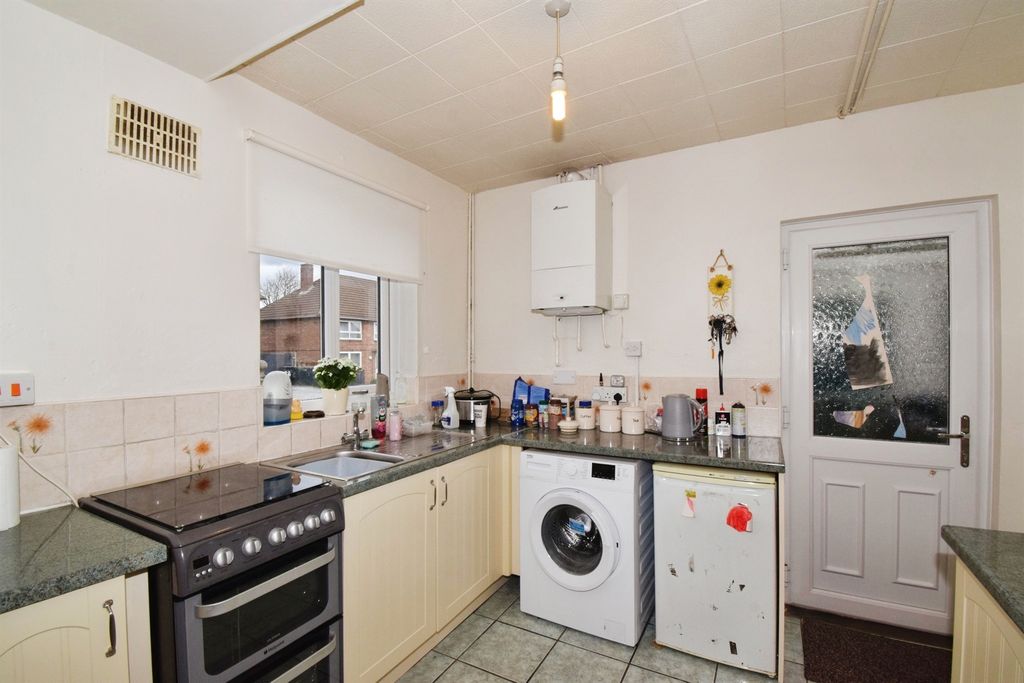 Property photo 3 of 16