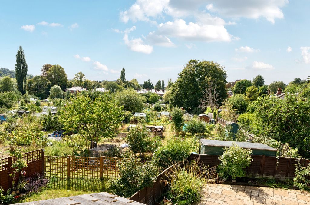 Property photo 1 of 14 1346905-7-68B5A5B...