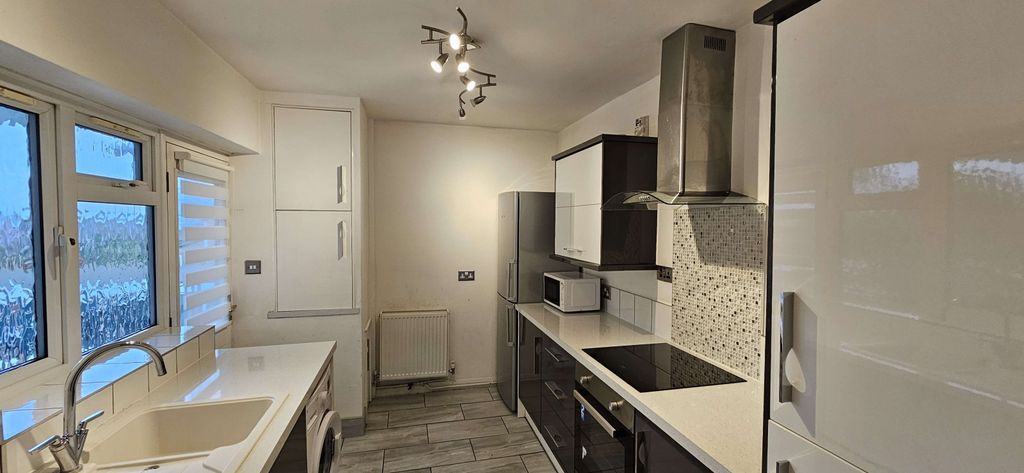 Property photo 2 of 22 Gallery