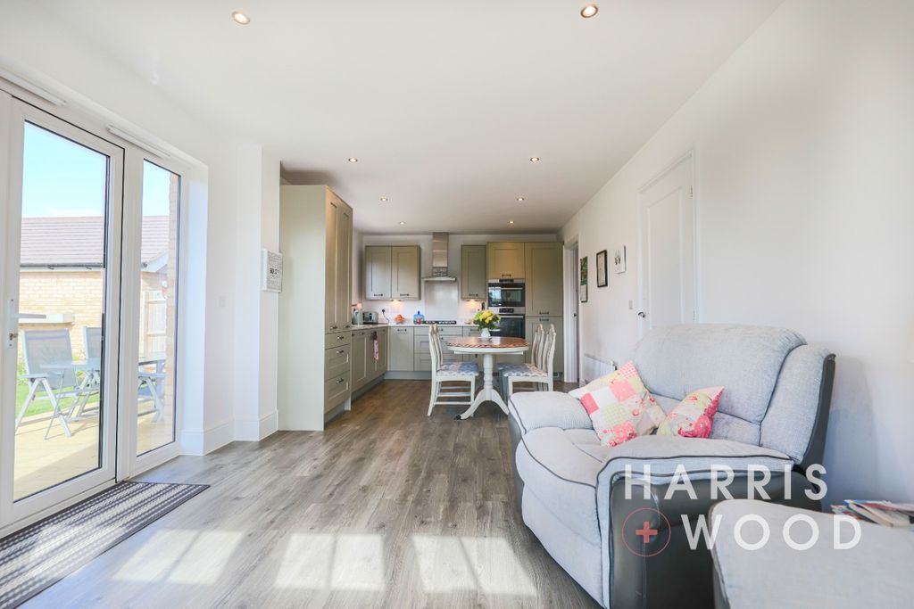 Property photo 2 of 20 4379191