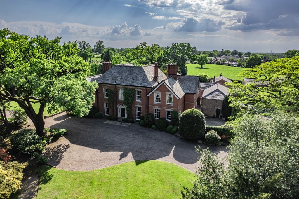 Property photo 1 of 29 Aerial