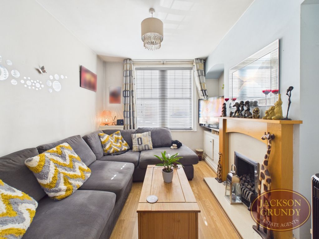 Property photo 3 of 10 Althorp Road