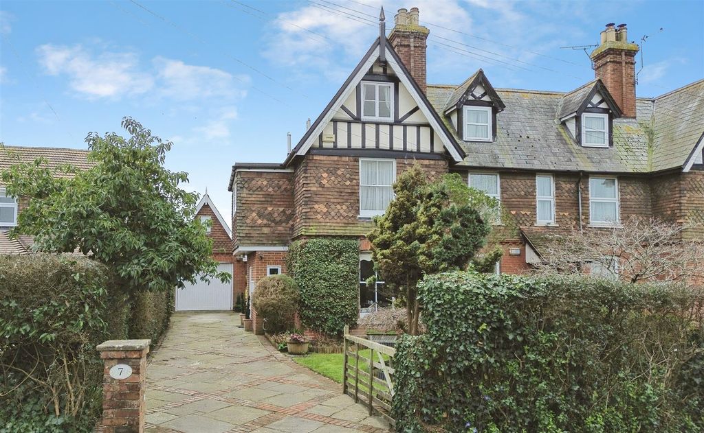 Property photo 1 of 29