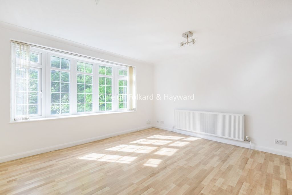 Property photo 2 of 16 20Ade237-21B7-49d3-B