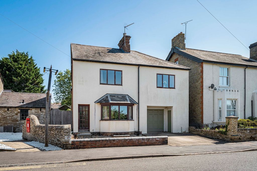 Property photo 1 of 8