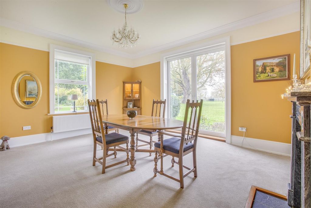 Additional image 12 of 6 bed detached house for saleThe Ride, Totternhoe, Bedfordshire LU6