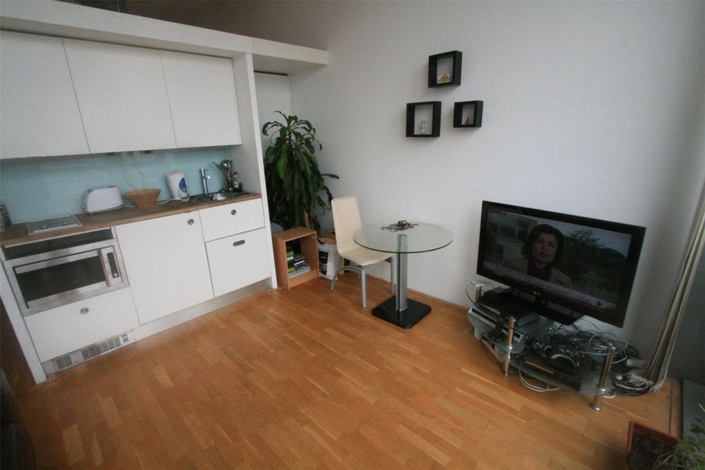 Property photo 2 of 6 Picture No. 01