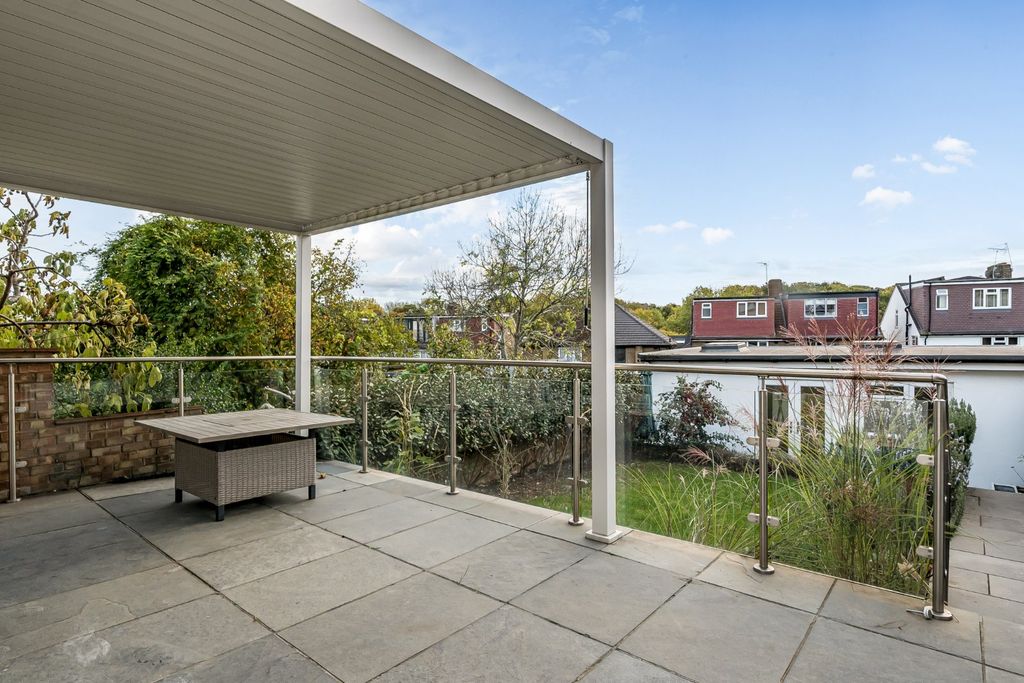 Property photo 3 of 19 Picture No. 06