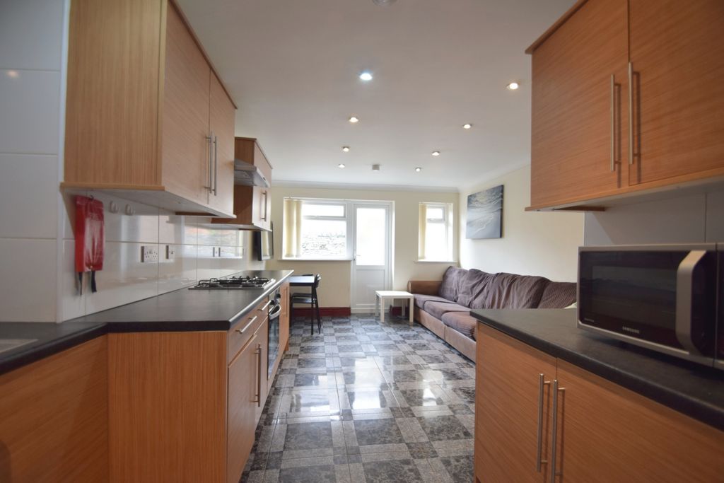 Property photo 1 of 16 Photo 1