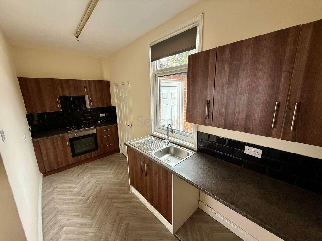 Property photo 3 of 6 G22