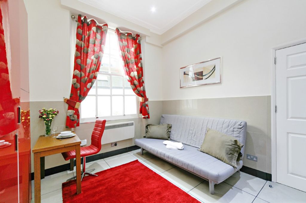 Property photo 2 of 6