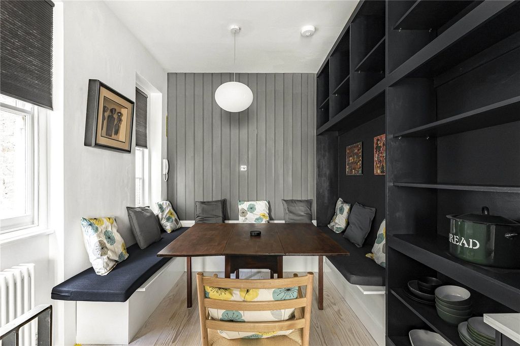 Property photo 2 of 23 Dining Area