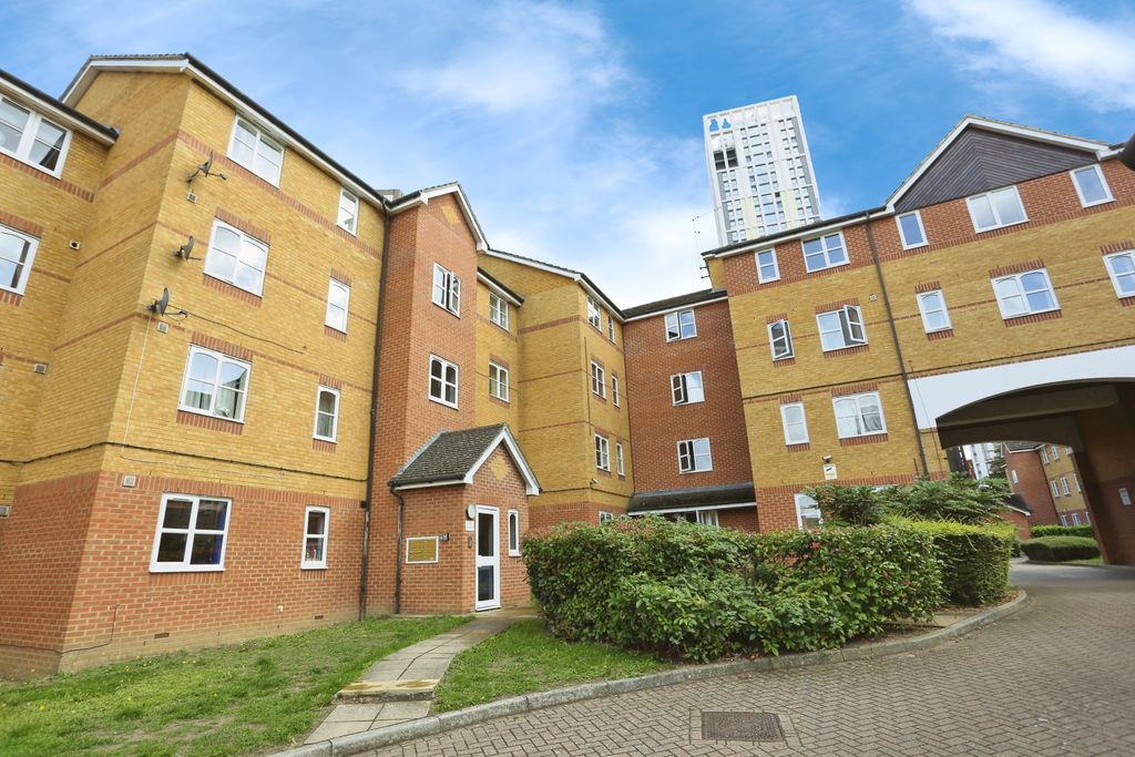 Property photo 1 of 11 Img_3380