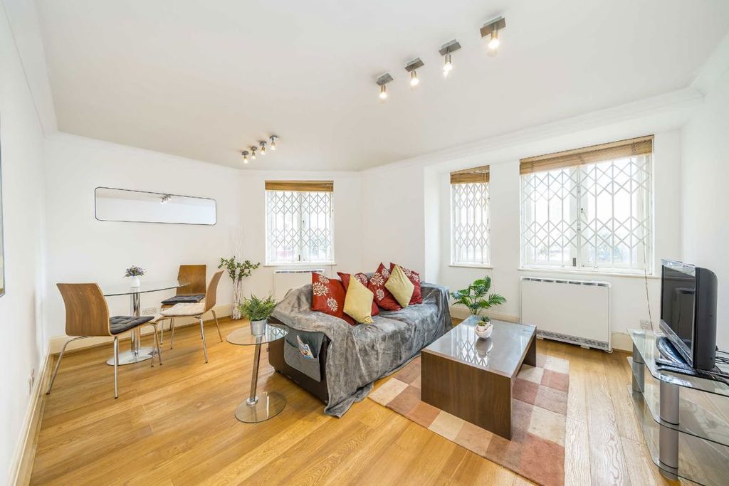 Property photo 1 of 7