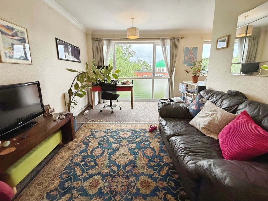 Property photo 2 of 13 Picture No. 01