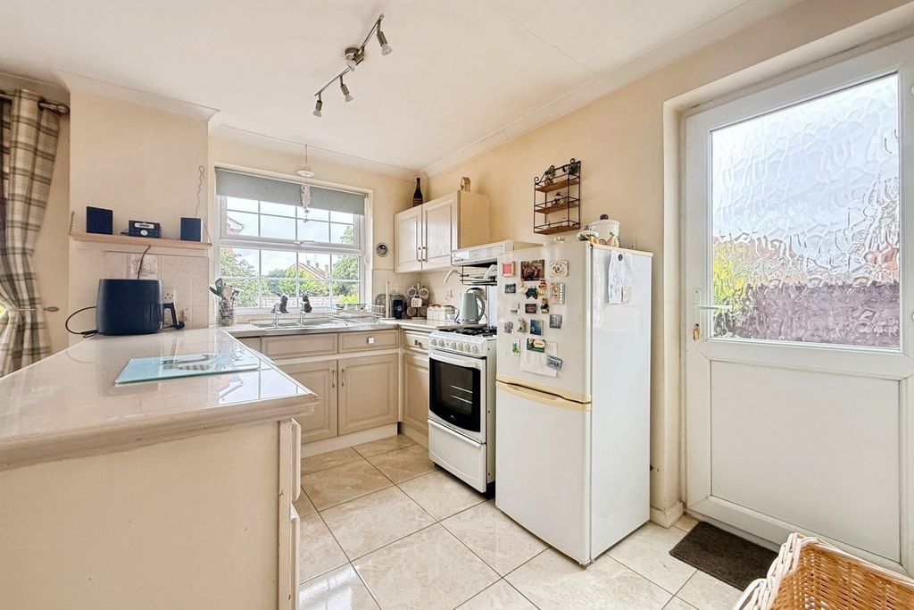 Property photo 3 of 14 Pbox-Img.Jpg