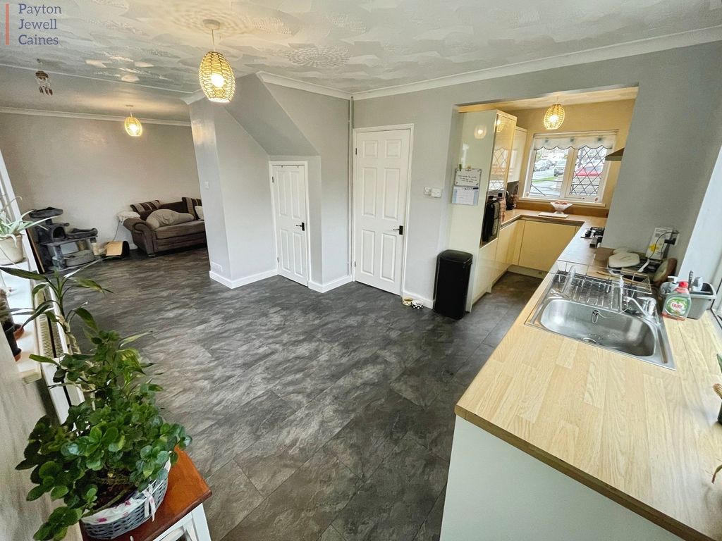 Property photo 3 of 18 Not Specified