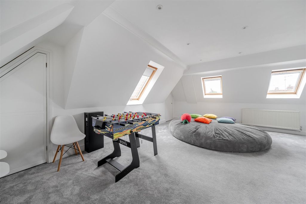 Additional image 19 of 7 bed detached house for saleHeadley Road, Liphook GU30